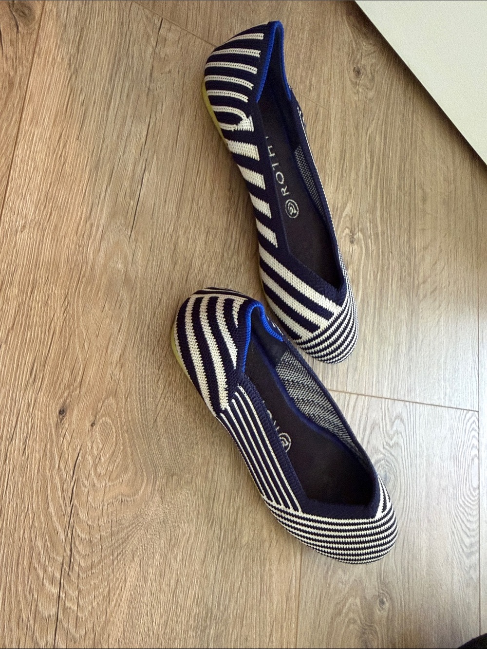 Rothy’s navy & white flat w/lime sole - Picture 5 of 6